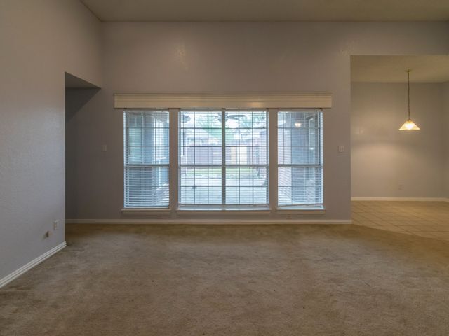 7414 Sand Pine Drive, Rowlett, TX 75089