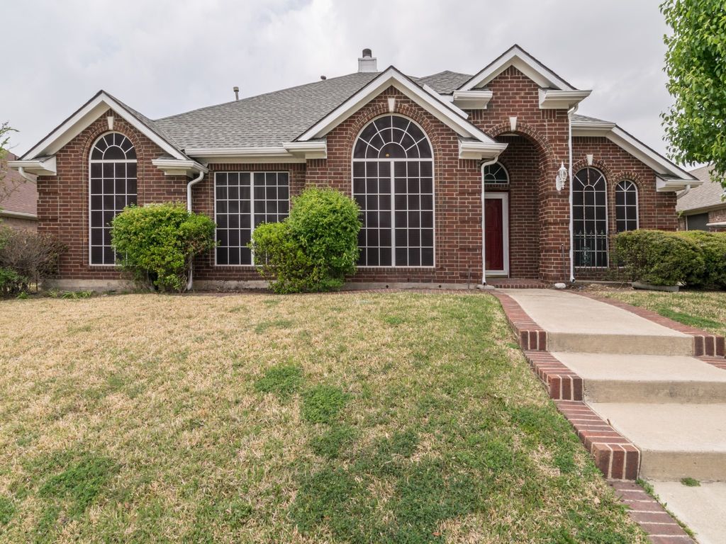 7414 Sand Pine Drive, Rowlett, TX 75089