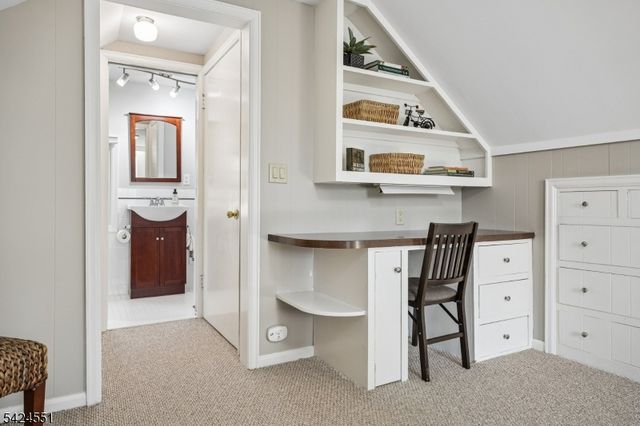 1 Highview Ter, Madison Boro, NJ 07940