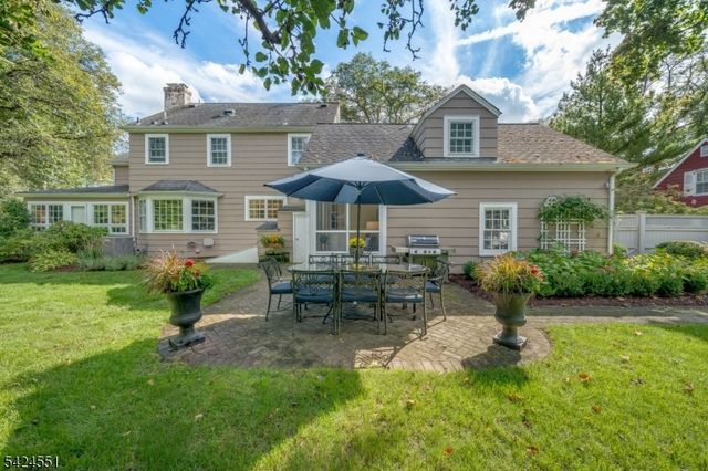 1 Highview Ter, Madison Boro, NJ 07940