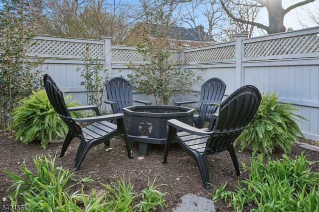 1 Highview Ter, Madison Boro, NJ 07940