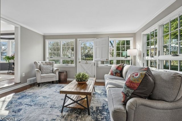 1 Highview Ter, Madison Boro, NJ 07940