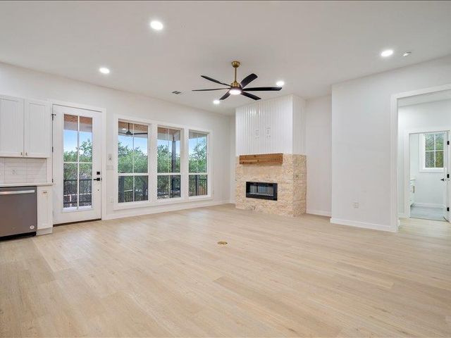 35 Whistling Wind LN, Wimberley, TX 78676