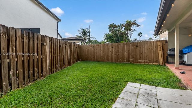 7733 NW 192 St, Hialeah, FL 33015