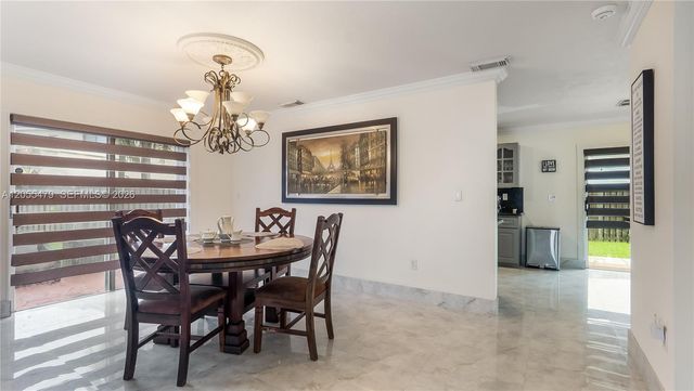 7733 NW 192 St, Hialeah, FL 33015
