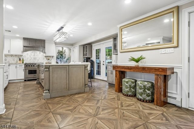 26 Mohawk Dr, Springfield Twp., NJ 07081