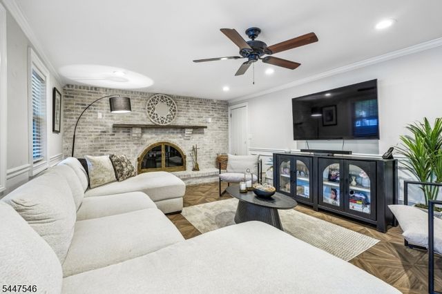 26 Mohawk Dr, Springfield Twp., NJ 07081