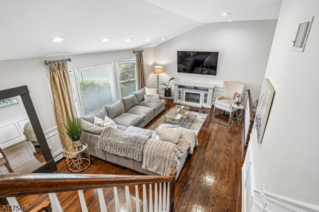26 Mohawk Dr, Springfield Twp., NJ 07081