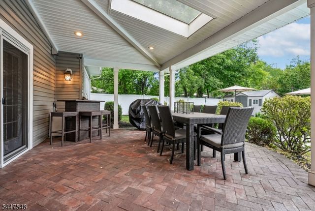 26 Mohawk Dr, Springfield Twp., NJ 07081