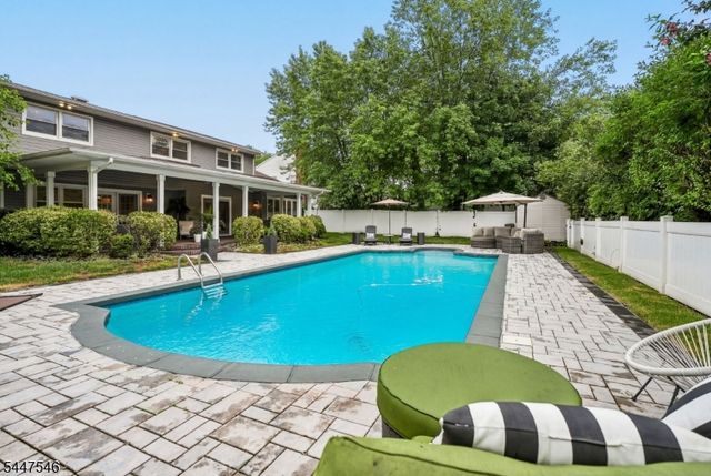 26 Mohawk Dr, Springfield Twp., NJ 07081
