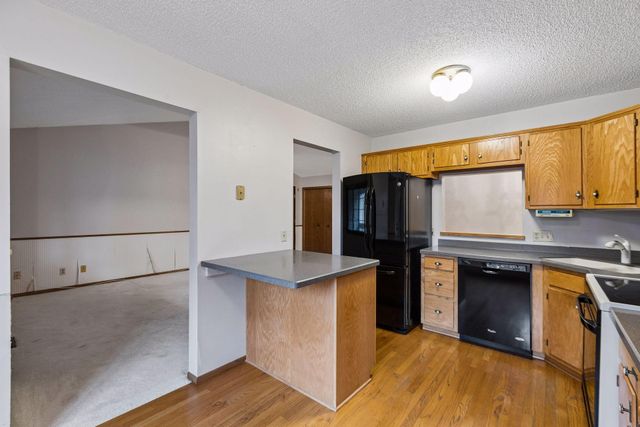 300 41st Avenue NE 202, Columbia Heights, MN 55421