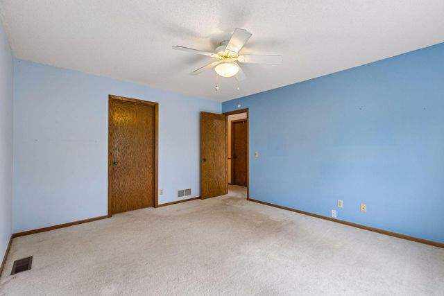 300 41st Avenue NE 202, Columbia Heights, MN 55421