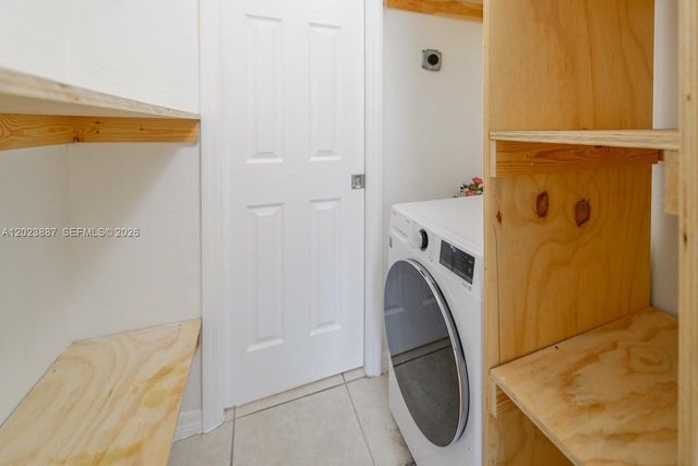 7737 SW 88th St C312, Miami, FL 33156