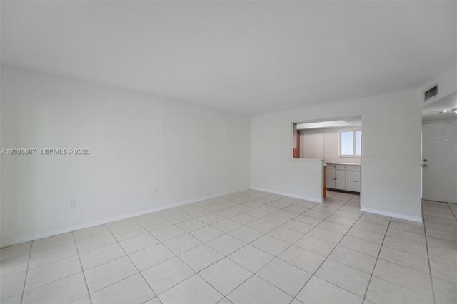 7737 SW 88th St C312, Miami, FL 33156