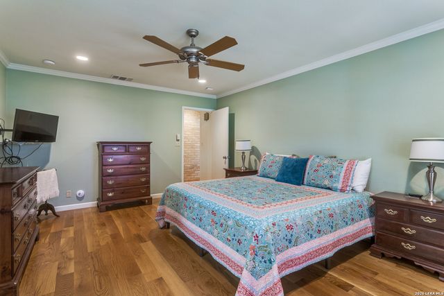 11303 WHISPERING WIND ST, San Antonio, TX 78230