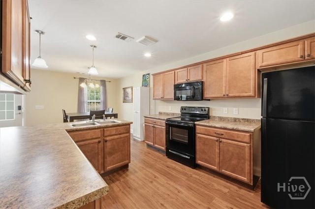 121 Ristona Drive, Savannah, GA 31419