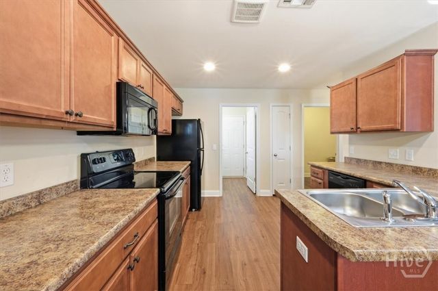 121 Ristona Drive, Savannah, GA 31419