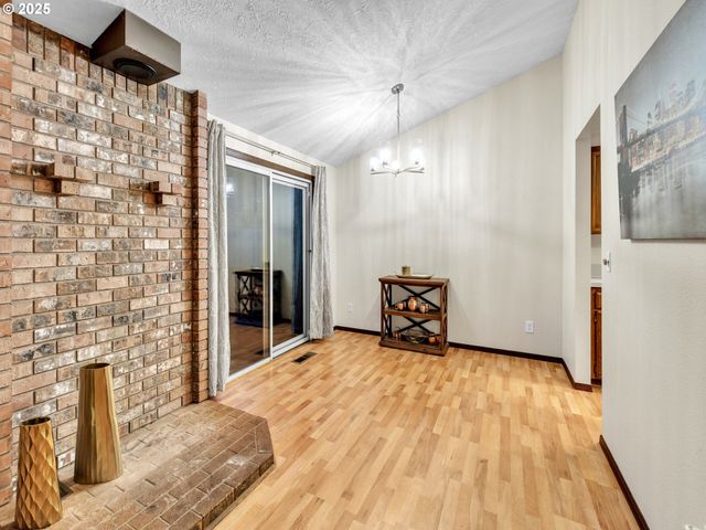 1977 MAPLEWOOD Ct, Salem, OR 97306