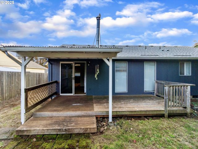 1977 MAPLEWOOD Ct, Salem, OR 97306