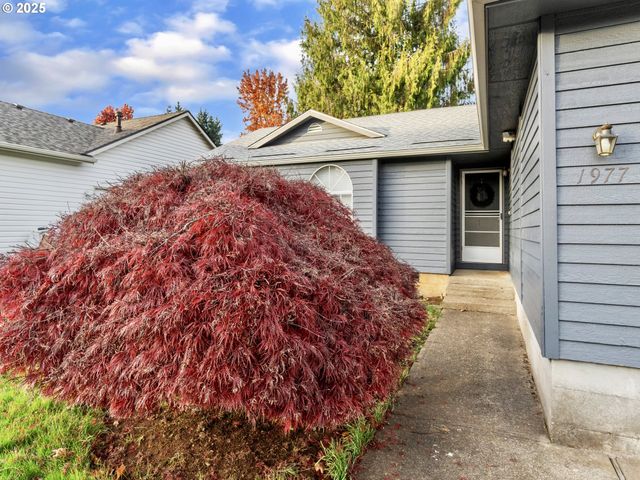 1977 MAPLEWOOD Ct, Salem, OR 97306