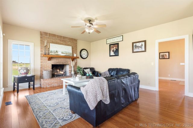 24043 N 4040 Road, Bartlesville, OK 74006