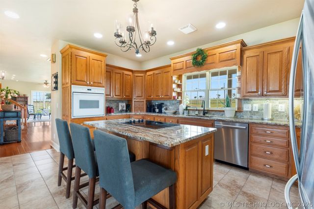 24043 N 4040 Road, Bartlesville, OK 74006