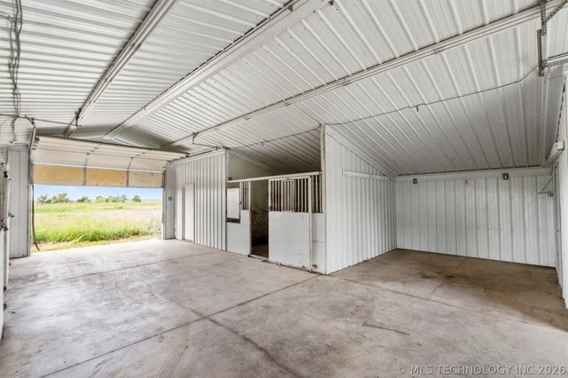 24043 N 4040 Road, Bartlesville, OK 74006