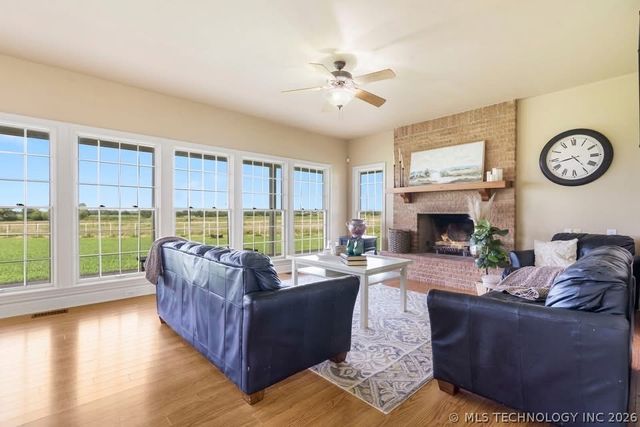 24043 N 4040 Road, Bartlesville, OK 74006