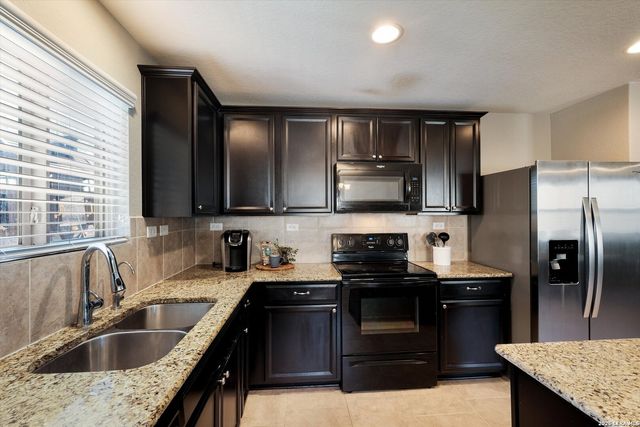 9802 Harbor Mist, Converse, TX 78109