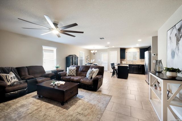 9802 Harbor Mist, Converse, TX 78109