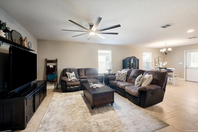 9802 Harbor Mist, Converse, TX 78109