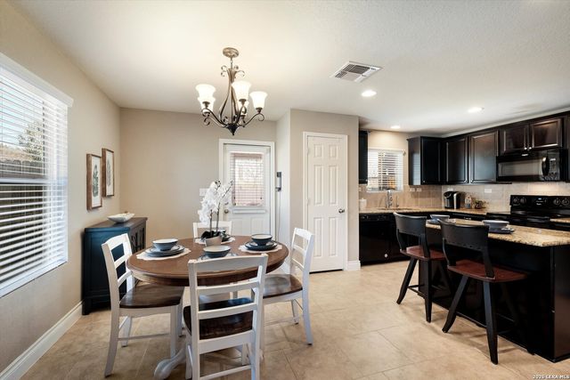 9802 Harbor Mist, Converse, TX 78109