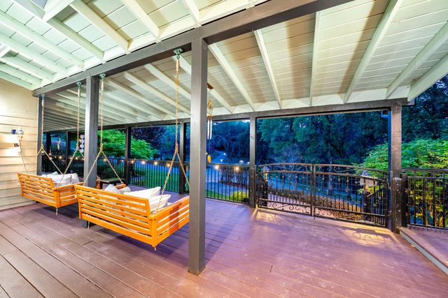 560 Ralston Ln, Newcastle, CA 95658
