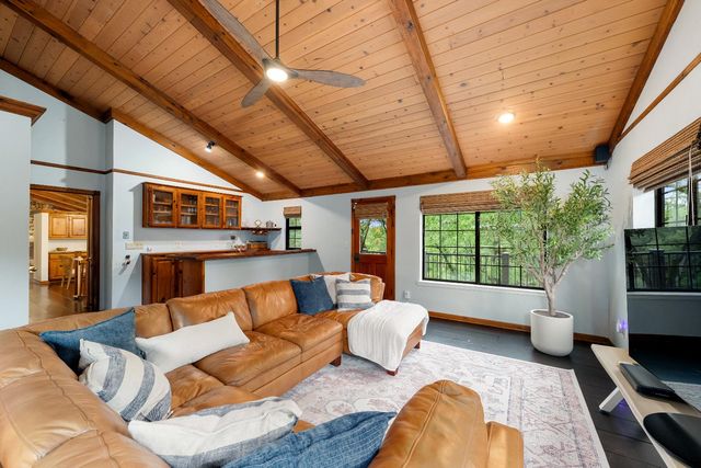 560 Ralston Ln, Newcastle, CA 95658