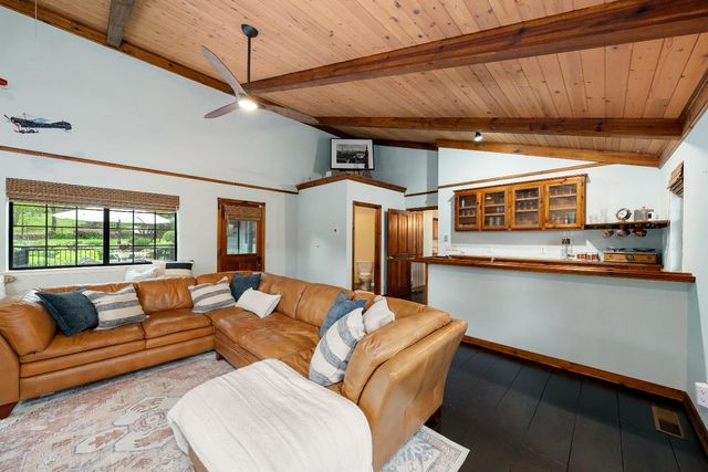 560 Ralston Ln, Newcastle, CA 95658
