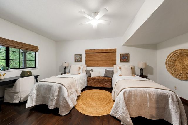 560 Ralston Ln, Newcastle, CA 95658