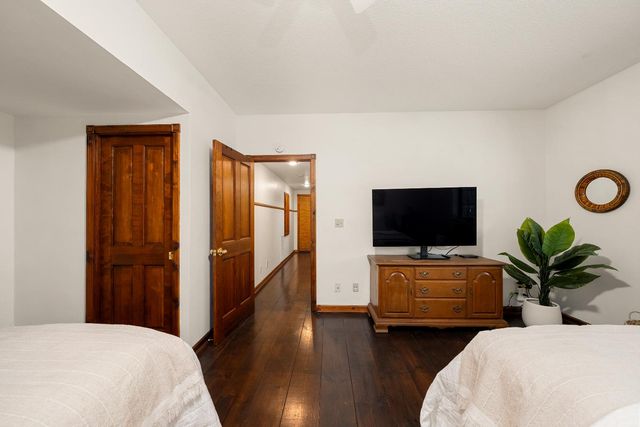 560 Ralston Ln, Newcastle, CA 95658