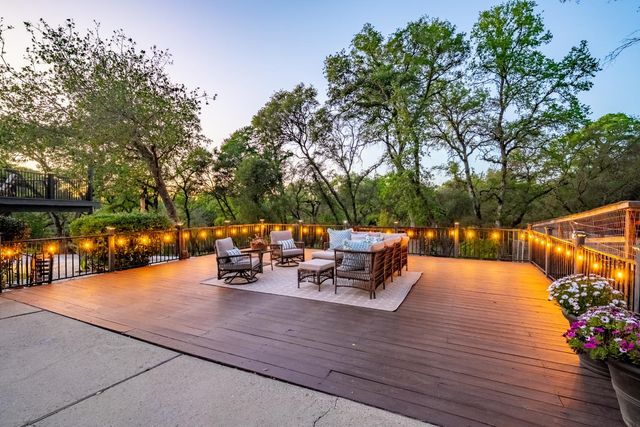 560 Ralston Ln, Newcastle, CA 95658