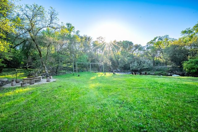 560 Ralston Ln, Newcastle, CA 95658