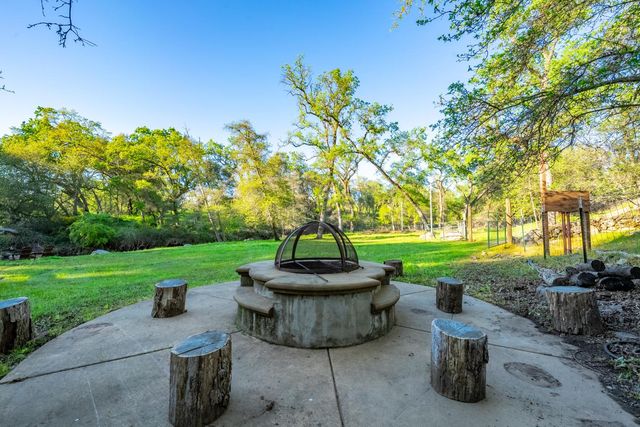 560 Ralston Ln, Newcastle, CA 95658