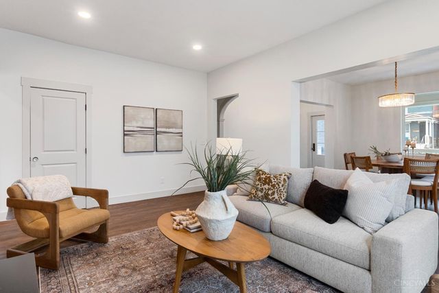 1613 Dexter Avenue, Cincinnati, OH 45206