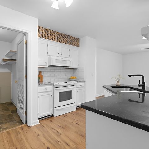 474 S Main St Unit 203, Ashland City, TN 37015