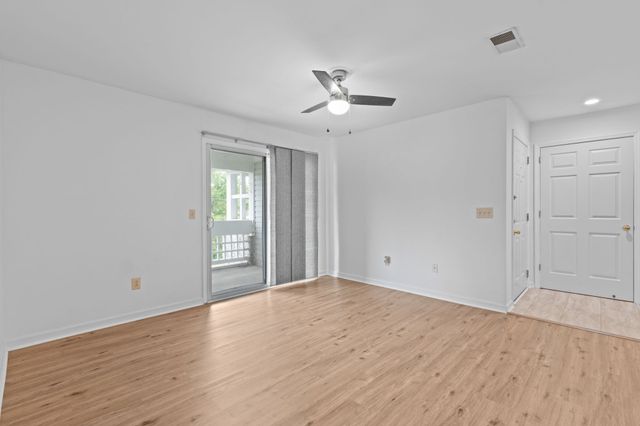 474 S Main St Unit 203, Ashland City, TN 37015