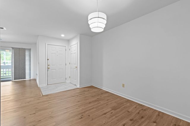 474 S Main St Unit 203, Ashland City, TN 37015