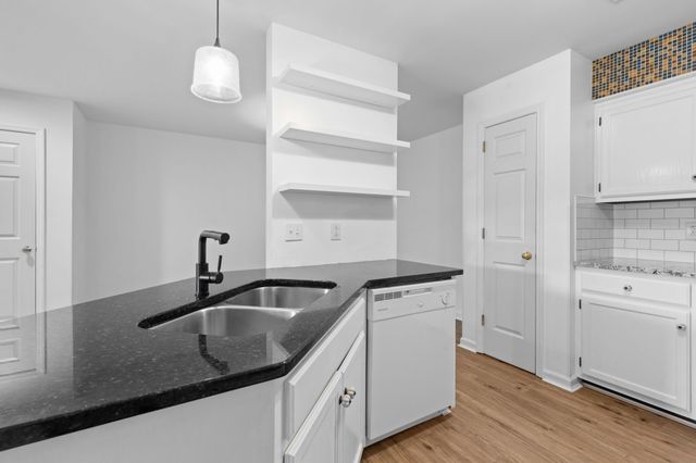 474 S Main St Unit 203, Ashland City, TN 37015