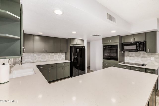 1178 S OCOTILLO Drive, Apache Junction, AZ 85120