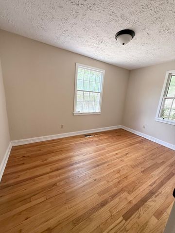 1151 Abbeville Avenue NW, Aiken, SC 29801