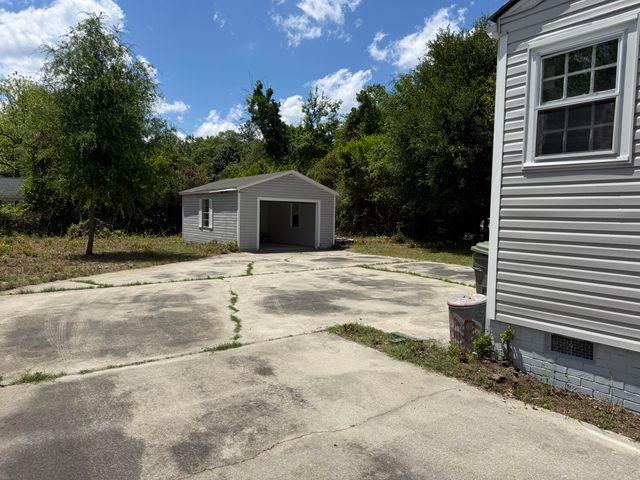 1151 Abbeville Avenue NW, Aiken, SC 29801