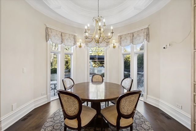 321 E 9th Street, Hinsdale, IL 60521