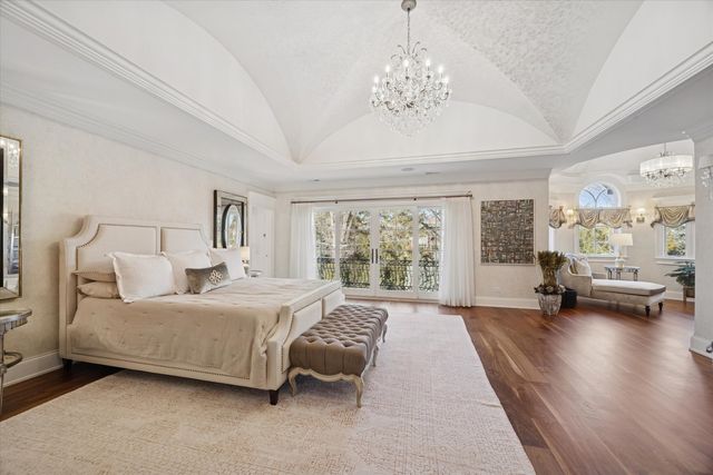 321 E 9th Street, Hinsdale, IL 60521